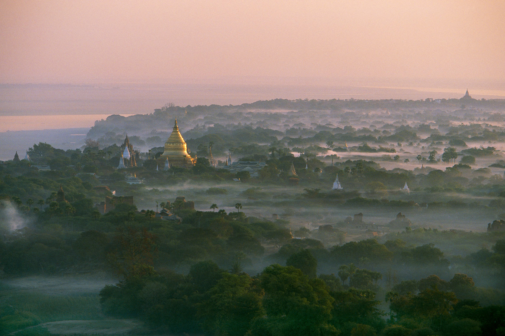 MM7200_0016_Bagan-Dawn2.jpg